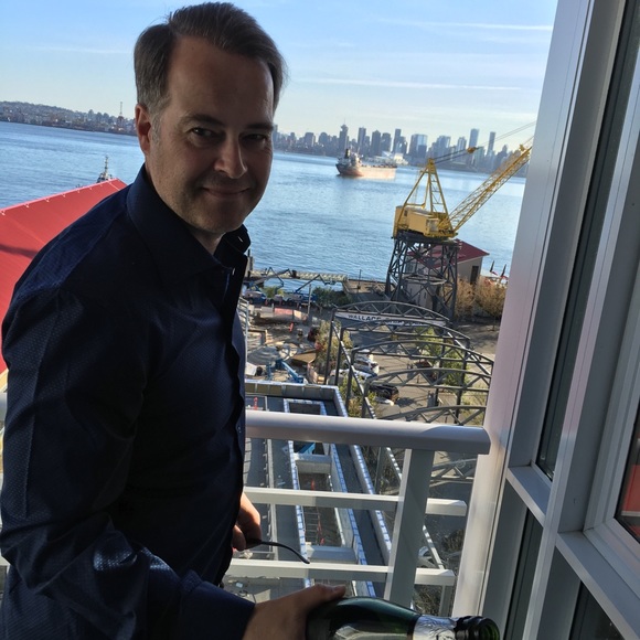 Meet your Posher, Kevin - Picture 1 of 1